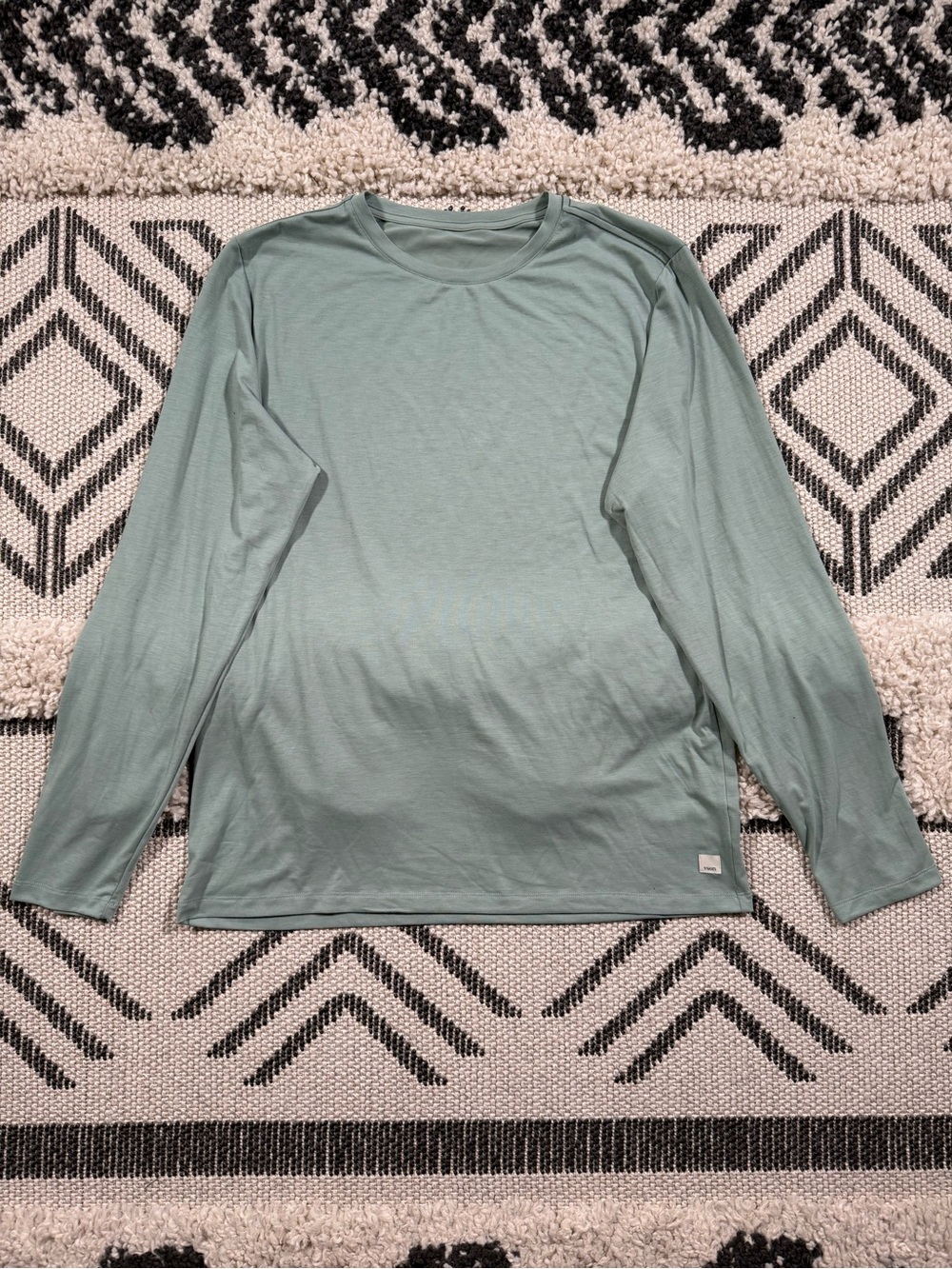 Men’s Vuori Long Sleeve Current Tech Tee Size XL MSRP $68